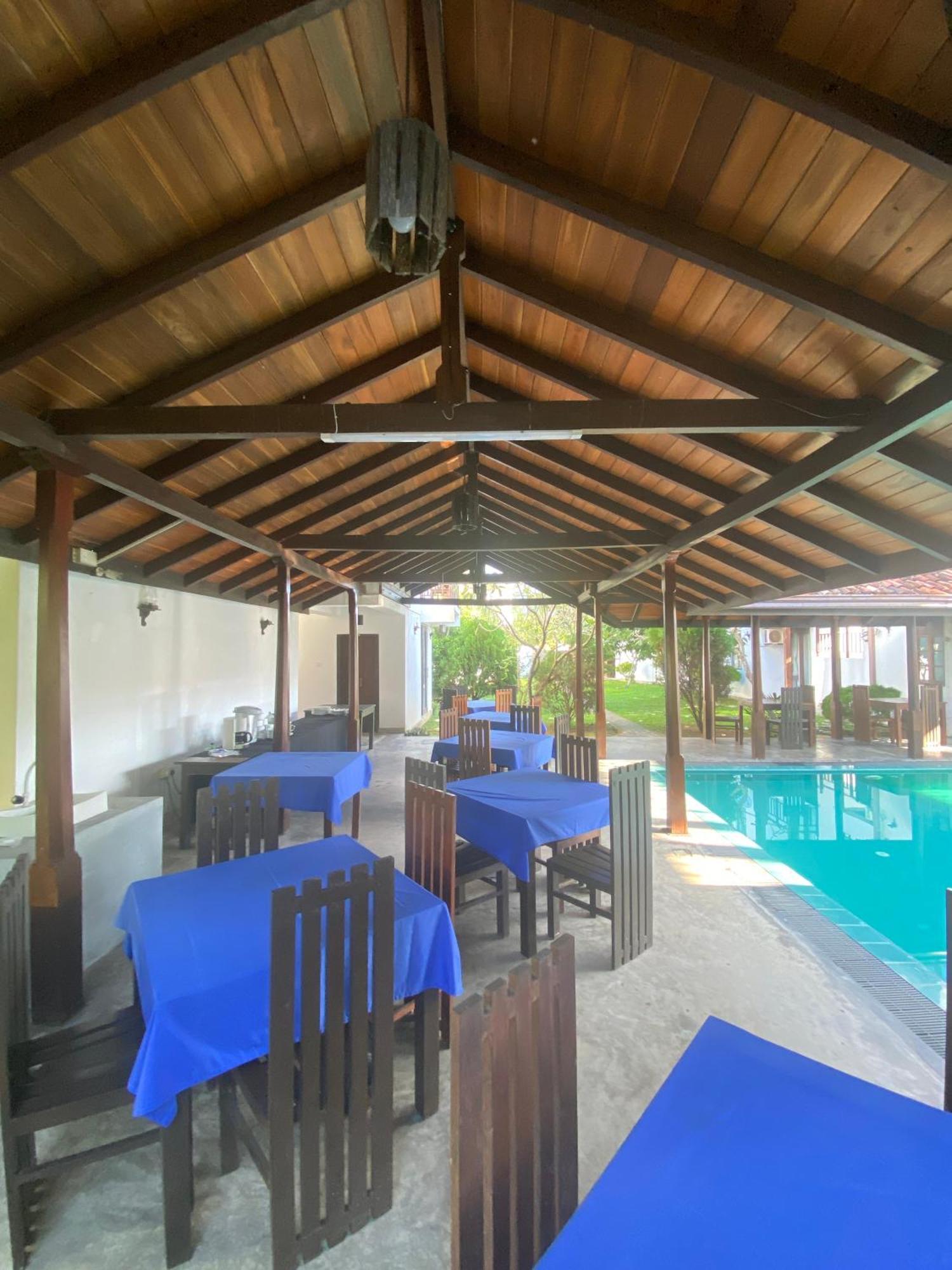 Lagoon Boutique Hotel Kanattegoda Екстериор снимка